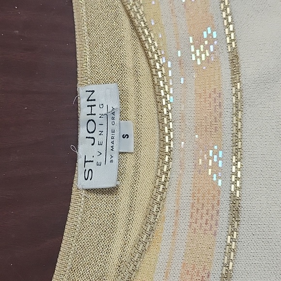 St.John sleeveless top - Picture 3 of 6